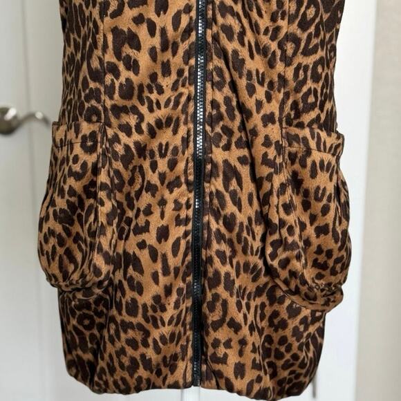 Love Token Vest Womens Small Leopard Print Puffer - Picture 6 of 9